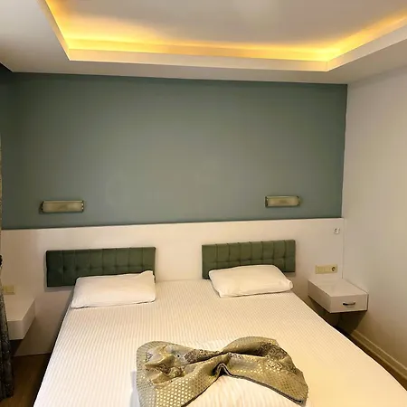 Amsterdam Boutique 3* ケメル